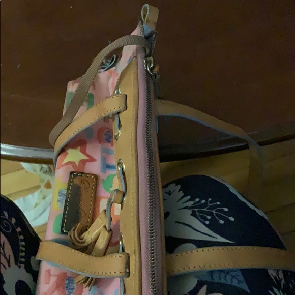 Very loved Dooney and Burke bag - Picture 3 of 10